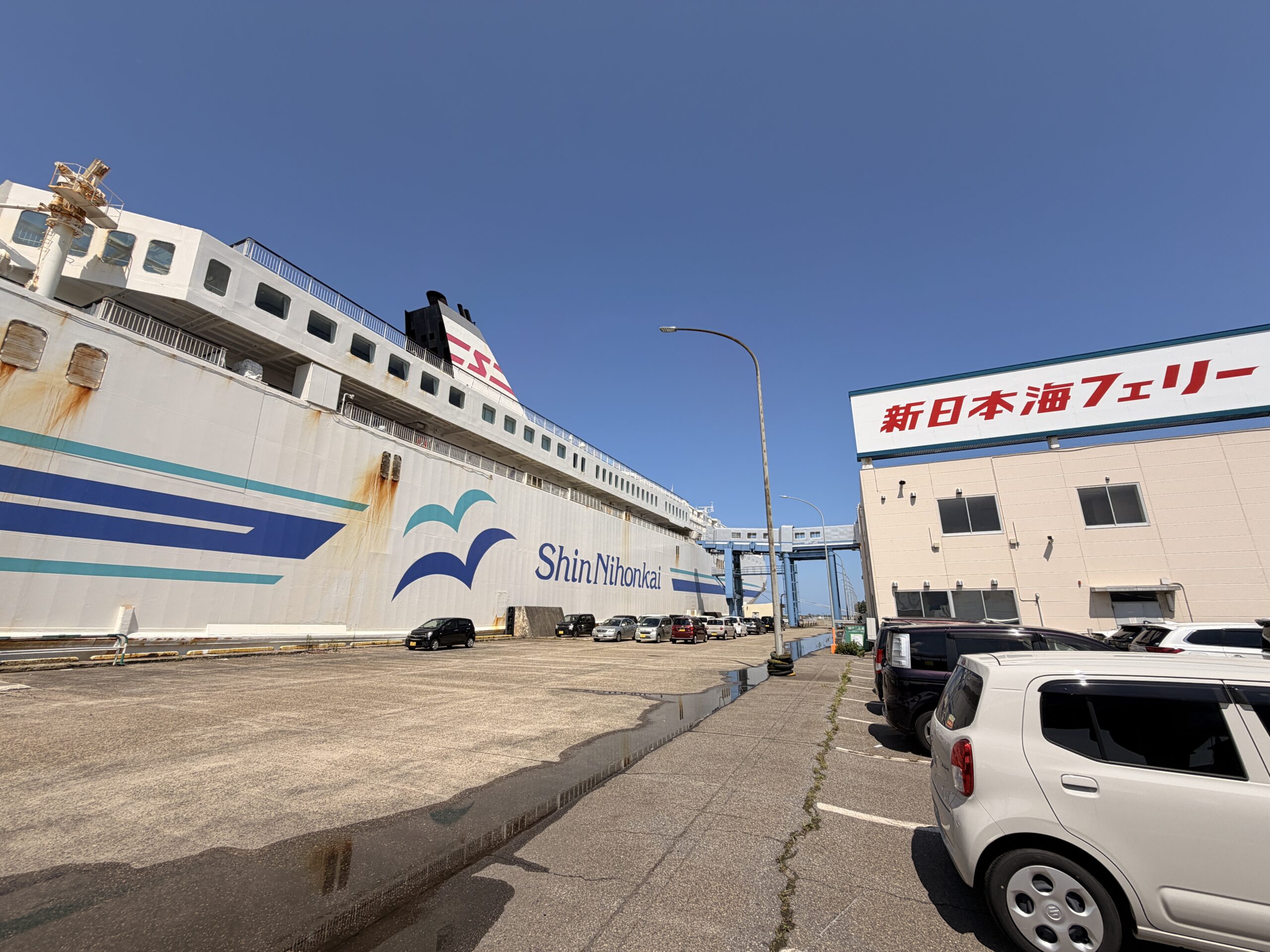 ferry from niigata to tomakomai